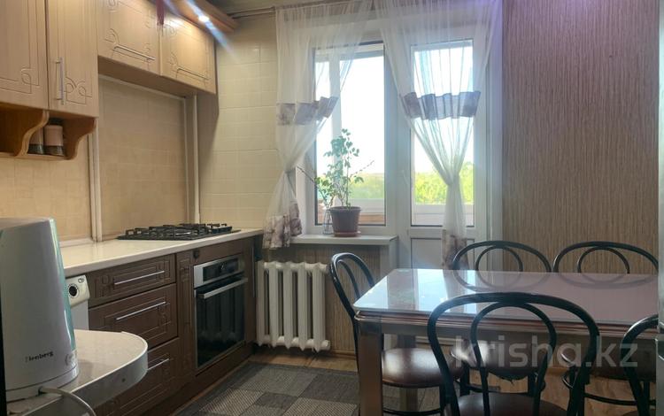 2-бөлмелі пәтер · 57 м² · 4/5 қабат, Сейфуллина, бағасы: 22 млн ₸ в Петропавловске — фото 2