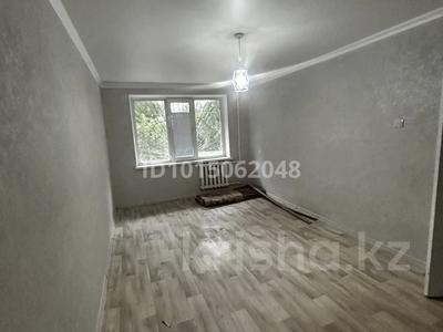 1-бөлмелі пәтер · 42 м² · 2/5 қабат, Салтанат ш/а. 6 — односторонка , Нурислам торговый дом, бағасы: 10.2 млн ₸ в Таразе, мкр Салтанат