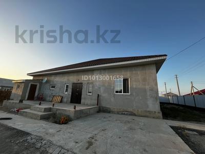 Жеке үй · 9 бөлме · 320 м² · 9 жүзд., Көктем ш/а., Адильбеков 31, бағасы: 45 млн ₸ в Атырау, мкр Коктем