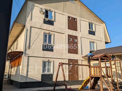 Пәтерлер в Алматы: 2-бөлмелі пәтер · 45 м² · 3/3 қабат, мкр Айгерим-2 175 — Мамытова 175, бағасы: 24 млн 〒 2-бөлмелі пәтер · 45 м² · 3/3 қабат, мкр Айгерим-2 175 — Мамытова 175, бағасы: 24 млн 〒 в Алматы, Алатауский р-н