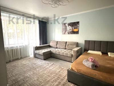 Аренда квартир по часам в Алматы: 1-комнатная квартира · 40 м² · 3/5 этаж · по часам, Панфилова за 3 000 〒 1-комнатная квартира · 40 м² · 3/5 этаж · по часам, Панфилова за 3 000 〒 в Алматы, Алмалинский р-н