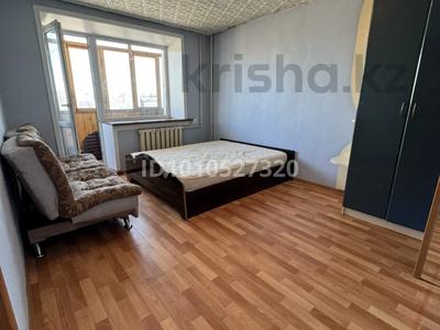 2-бөлмелі пәтер · 42.9 м² · 8/9 қабат, мкр Юго-Восток, 29й микрорайон 10/2 — Муканова - Университетская, бағасы: 16 млн ₸ в Караганде, Казыбек би р-н