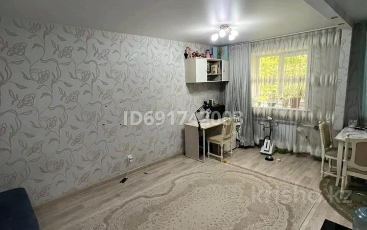 1-комнатная квартира, 29 м², 1/5 этаж помесячно, Космическая 17