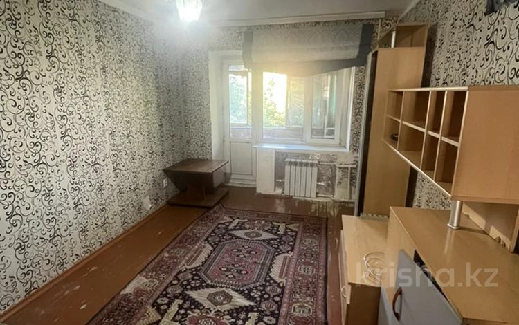 1-комнатная квартира · 33 м², Сергея тюленина 1/5 за 90 000 ₸ в Уральске — фото 2