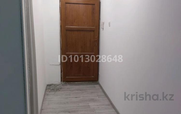 2-бөлмелі пәтер · 46 м² · 4/5 қабат, мкр Жайлау 15, бағасы: 120 000 ₸ в Таразе — фото 2