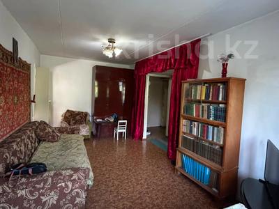 2-комнатная квартира · 43 м² · 3/5 этаж, Крылова 84 за 15.9 млн ₸ в Усть-Каменогорске