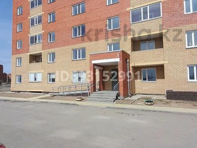2-комнатная квартира, 82 м², 2/9 этаж помесячно, Ладожская за 150 000 〒 в Павлодаре