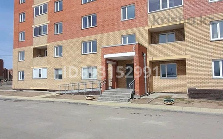 2-комнатная квартира, 82 м², 2/9 этаж помесячно, Ладожская за 150 000 〒 в Павлодаре — фото 2