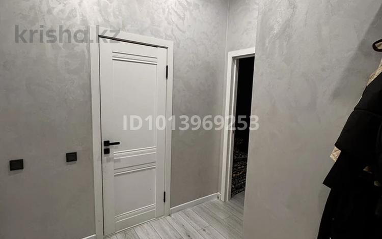 2-комнатная квартира · 43 м² · 3/12 этаж, Райымбека 351/1 за 260 000 ₸ в Алматы, Алатауский р-н — фото 2