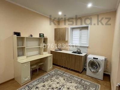 Часть дома · 1 комната · 45 м², мкр Кадыра Мырза-Али, Черненко 18/2 — Мкр Кадыра Мырза-Али за 100 000 ₸ в Уральске
