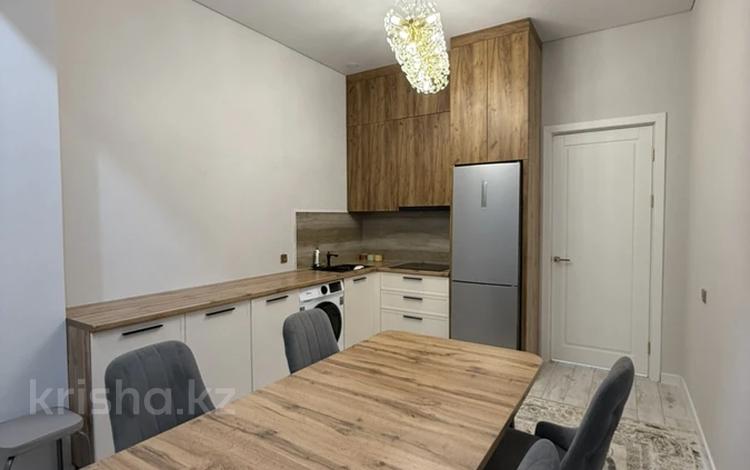 3-бөлмелі пәтер · 85 м² · 8/14 қабат, 17-й мкр 87/4, бағасы: 28.9 млн ₸ в Актау — фото 2