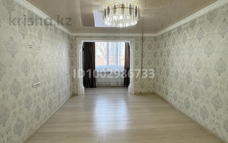 3-комнатная квартира · 60.7 м² · 2/5 этаж, 3 микрорайон 45 — Дом Халык Банк за 10.5 млн ₸ в Каратау — фото 2