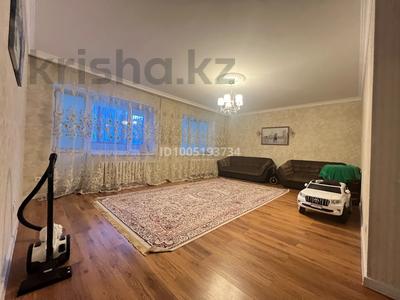 3-бөлмелі пәтер · 120 м² · 2/15 қабат, Иманбаева 7б, бағасы: 49.7 млн ₸ в Астане, р-н Байконур