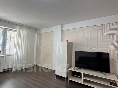 3-комнатная квартира · 90 м² · 8/21 этаж, Толе би за 55.5 млн 〒 в Алматы, Алмалинский р-н