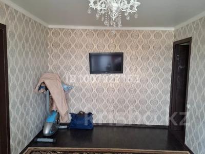 4-комнатная квартира · 64 м² · 3/5 этаж, Пришахтинск, 21й микрорайон — Возле цон за 160 000 〒 в Караганде, Алихана Бокейханова р-н