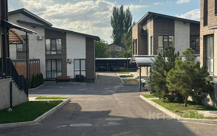 4-бөлмелі пәтер · 250 м², Мангистауская 18, бағасы: 265 млн ₸ в Алматы, Медеуский р-н — фото 10