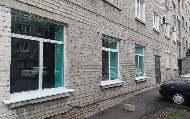 Свободное назначение, офисы, магазины и бутики, склады, азс, автосервисы и автомойки, салоны красоты, медцентры и аптеки, образование · 75.7 м² за 9 млн ₸ в Экибастузе — фото 9