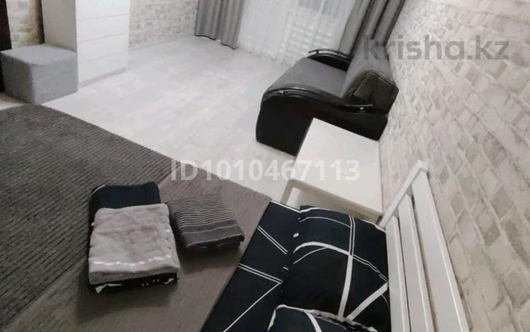 1-комнатная квартира · 38 м² · 2 этаж, 4 микрорайон за 11 000 ₸ в Аксае — фото 2