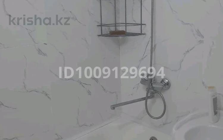 1-бөлмелі пәтер · 31 м² · 3/5 қабат, мкр Айгуль, павлодарская 3 — штыбы, бағасы: 9.5 млн ₸ в Уральске — фото 2