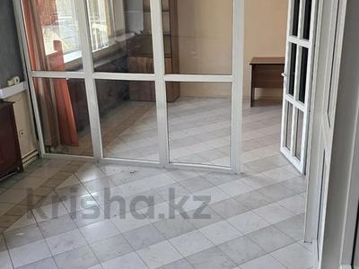 Свободное назначение, офисы, магазины и бутики, образование, кабинеты и рабочие места, студии · 30 м² за 300 000 〒 в Алматы, Бостандыкский р-н
