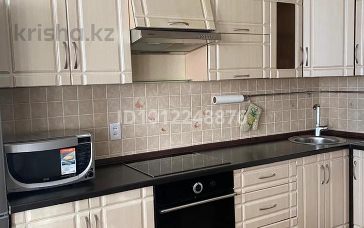 2-комнатная квартира · 62 м² · 7/16 этаж, Абая 8 — Сарыарка - Абая за 36.5 млн ₸ в Астане, Сарыарка р-н — фото 2