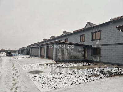 Үйдің бір бөлігі · 4 бөлме · 137 м² · 2.3 сот., Кокбайрак — Тепличное, бағасы: 30 млн ₸ в Петропавловске