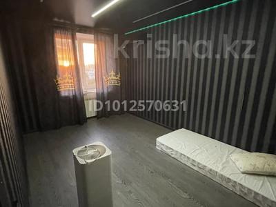 2-бөлмелі пәтер · 55 м² · 9/10 қабат, мкр 8 7 — 101, бағасы: 180 000 ₸ в Актобе
