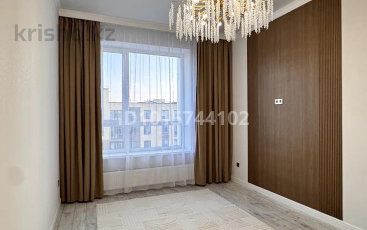 2-комнатная квартира · 38 м² · 9/9 этаж, Сыганак 12 за 34 млн ₸ в Астане, Нура р-н — фото 2