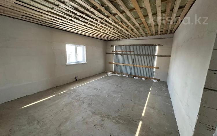 Отдельный дом · 4 комнаты · 112.2 м² · 10 сот., жилой массив Кызылжар, Жилой массив Кызылжар 3 978/16 за 19 млн ₸ в Актобе — фото 2
