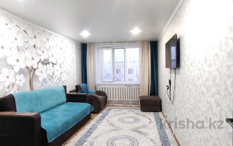 2-комнатная квартира · 50 м² · 5/5 этаж, Юность за 13 млн 〒 в Семее — фото 2