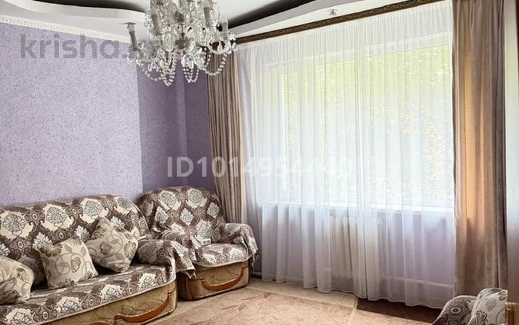 3-комнатная квартира · 63.8 м² · 1/10 этаж, мкр Юго-Восток 31 б — Шахтеров 31 б за 32 млн ₸ в Караганде, Казыбек би р-н — фото 2