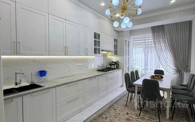 3-бөлмелі пәтер · 129 м² · 3/10 қабат, 18А мкр 10, бағасы: 63 млн ₸ в Актау — фото 2