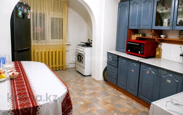 3-комнатная квартира · 74 м² · 4/5 этаж, 4 мкр.Авангард 18 за 150 000 ₸ в Атырау, мкр Авангард-4 — фото 2