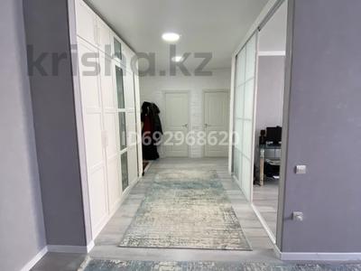 2-бөлмелі пәтер, 60 м², 4/5 қабат, Балапанова 63, бағасы: 23 млн 〒 в Талдыкоргане, мкр Бирлик