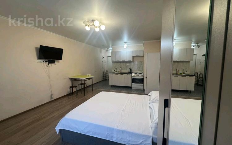 1-бөлмелі пәтер · 30 м² · 8/10 қабат, Ақкент ш/а. 63, бағасы: 13 000 ₸ в Алматы, Алатауский р-н — фото 2