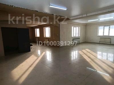 Свободное назначение, офисы, магазины и бутики, склады, салоны красоты, медцентры и аптеки, образование, конференц-залы, кабинеты и рабочие места, студии · 260 м² за 600 000 〒 в Алматы, Жетысуский р-н