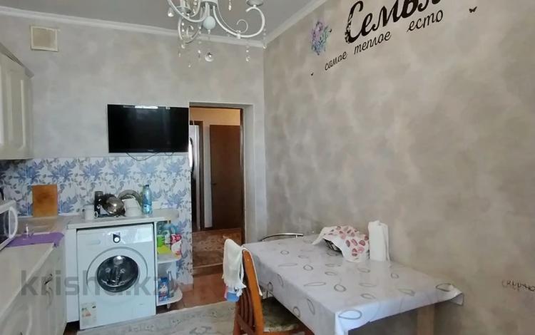 3-бөлмелі пәтер · 75 м² · 7/8 қабат, Бугенбай Батыра 155/7, бағасы: 22 млн ₸ в Актобе — фото 2