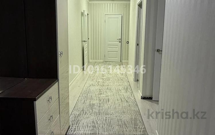 3-комнатная квартира · 86.6 м² · 9/10 этаж, мкр Нурсая, Таумуш Жумагалиев 15 за 40 млн ₸ в Атырау — фото 2