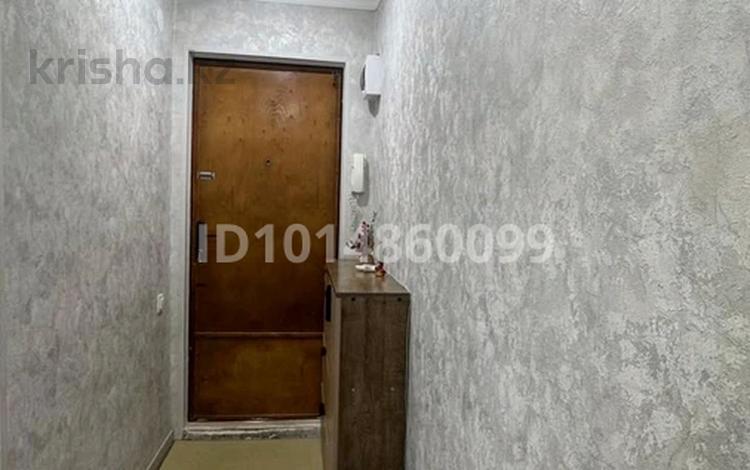 2-бөлмелі пәтер · 50 м² · 2/5 қабат, Строитель ш/а. 10/1, бағасы: 17 млн ₸ в Уральске, мкр Строитель — фото 2