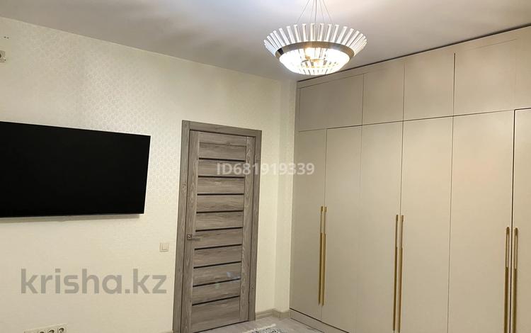 1-бөлмелі пәтер · 35 м² · 2/9 қабат, Рыскулбекова 29, бағасы: 24 млн ₸ в Астане, Алматы р-н — фото 2