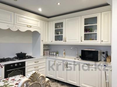 2-комнатная квартира · 100 м² · 3/9 этаж, Шашкина 9в — Альфараби за 450 000 ₸ в Алматы, Бостандыкский р-н