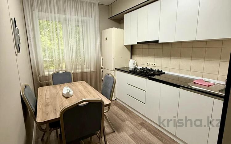 2-комнатная квартира · 52 м² · 2/5 этаж, Кабанбай батыра 135 за ~ 45 млн ₸ в Алматы, Алмалинский р-н — фото 2