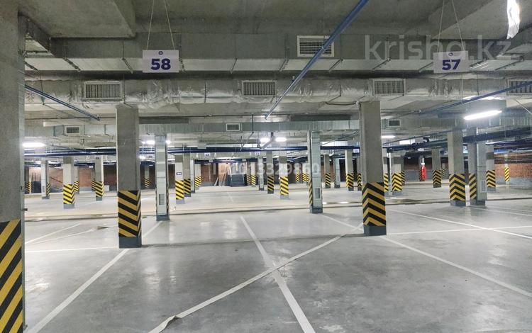 Паркинг · 15 м² · Аль-Фараби 46/21, бағасы: 30 000 ₸ в Астане, Есильский р-н — фото 2