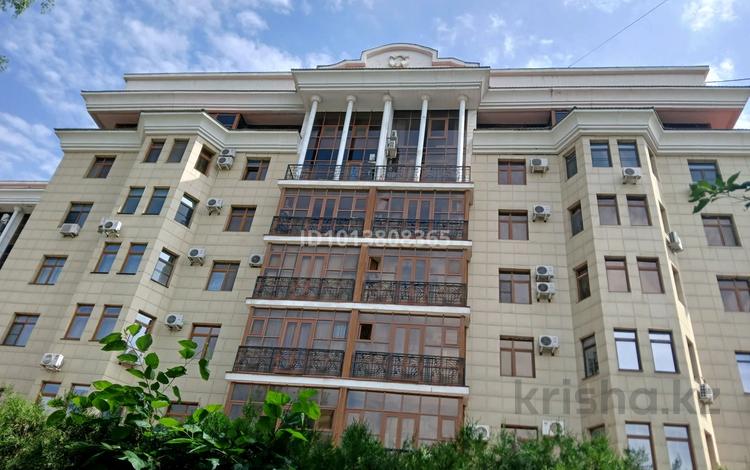 5-бөлмелі пәтер · 222.4 м² · 6/7 қабат, Аль-Фараби 100 — Зейн Шашкина-Медеуский район, бағасы: 188 млн ₸ в Алматы, Медеуский р-н — фото 2