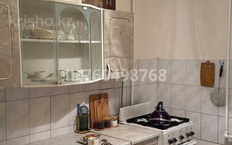 1-комнатная квартира · 52 м² · 7/9 этаж, мкр 12 — Сзади Шафран за 120 000 ₸ в Актобе — фото 2