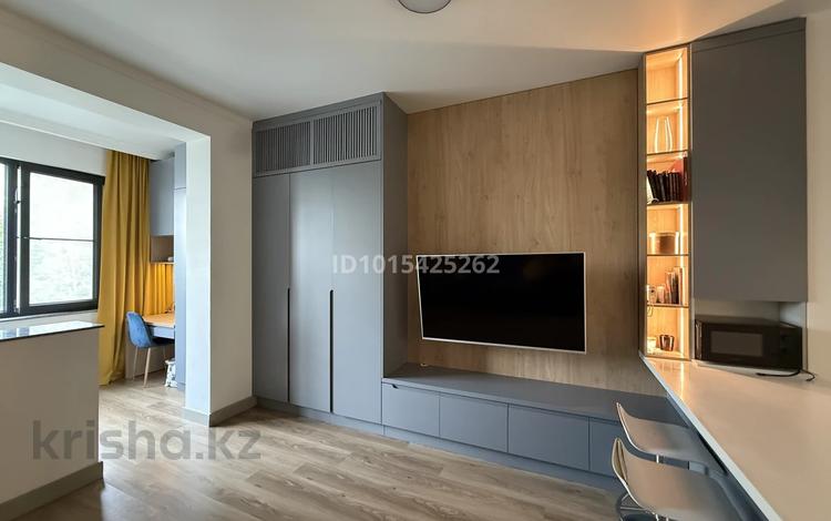 1-комнатная квартира · 40.3 м² · 3/11 этаж, Мкр. Самал-3 15к1 за 58 млн ₸ в Алматы, Медеуский р-н — фото 2