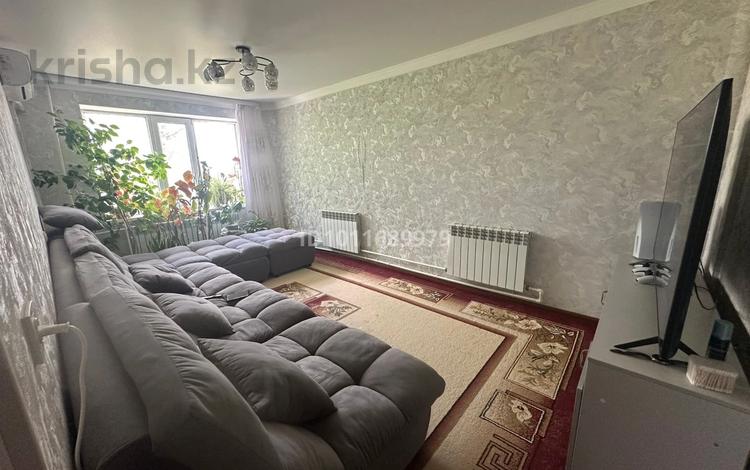 2-комнатная квартира · 56 м² · 2/5 этаж, 2 мкр 2 за 7.5 млн ₸ в Алге — фото 2