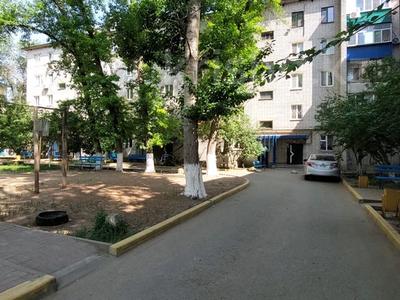 3-комнатная квартира · 58 м² · 1/5 этаж, Вокзальная 6 за 22 млн 〒 в Уральске