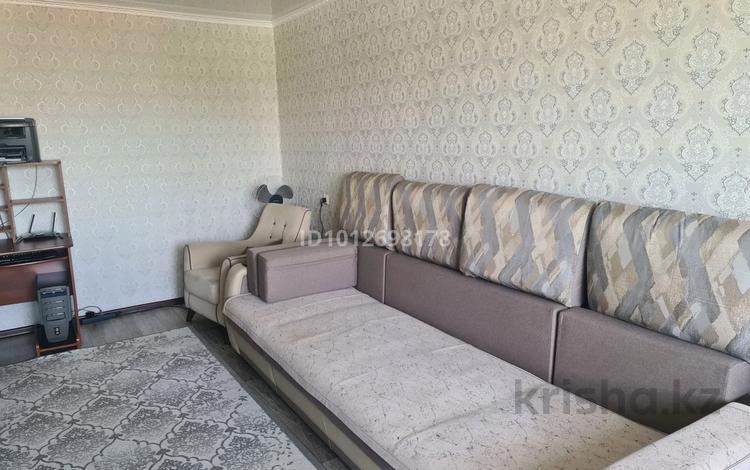 2-бөлмелі пәтер · 41.7 м² · 4/5 қабат, Козбагарова 24, бағасы: 30 млн ₸ в Семее — фото 2