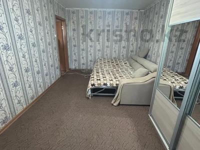 1-комнатная квартира, 32.6 м², 4/5 этаж, маметова 48 за 10.5 млн 〒 в Уральске